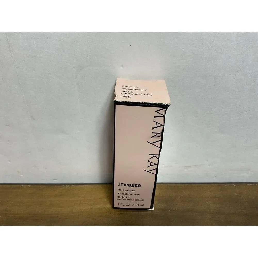 Mary Kay TimeWise Night Solution 1 fl oz Dry to Oily Skin 026919 New in Box - Picture 7 of 9
